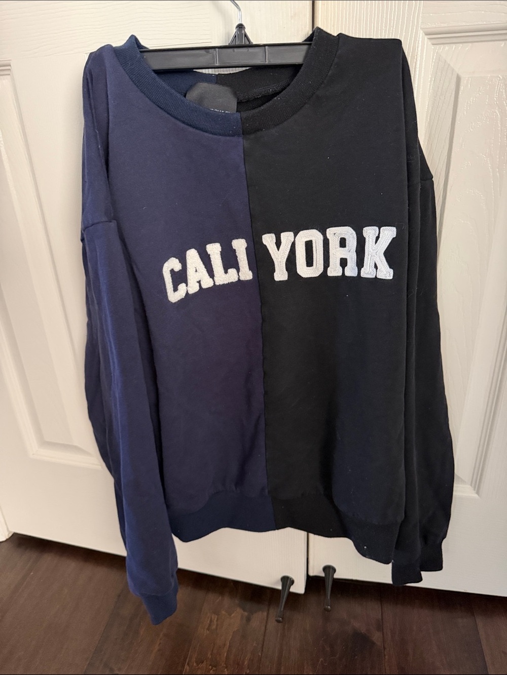 Cynthia Rowley Navy & Black Split Crewneck Sweater CALIYORK